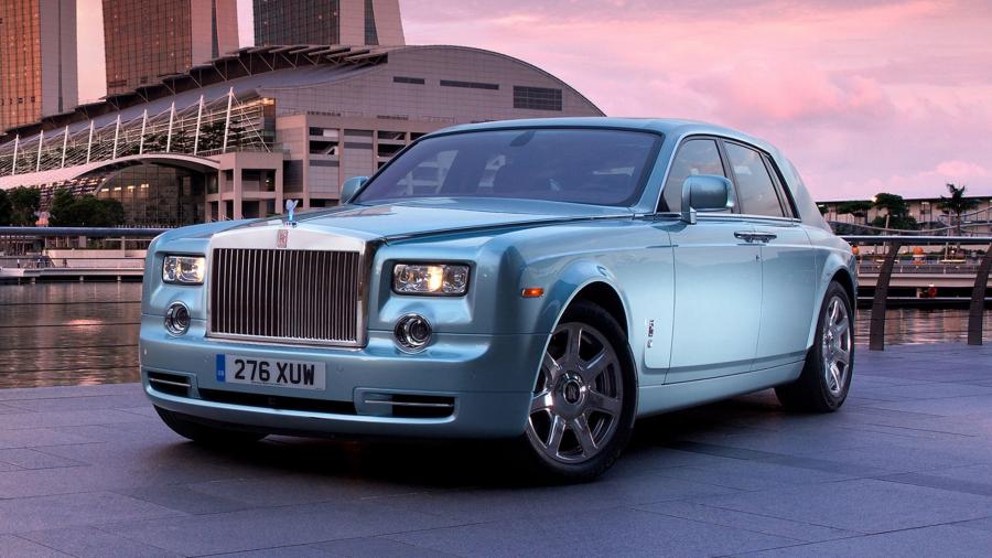  Rolls-Royce Phantom 102EX Concept 2011 года  (фото 6 из 23)